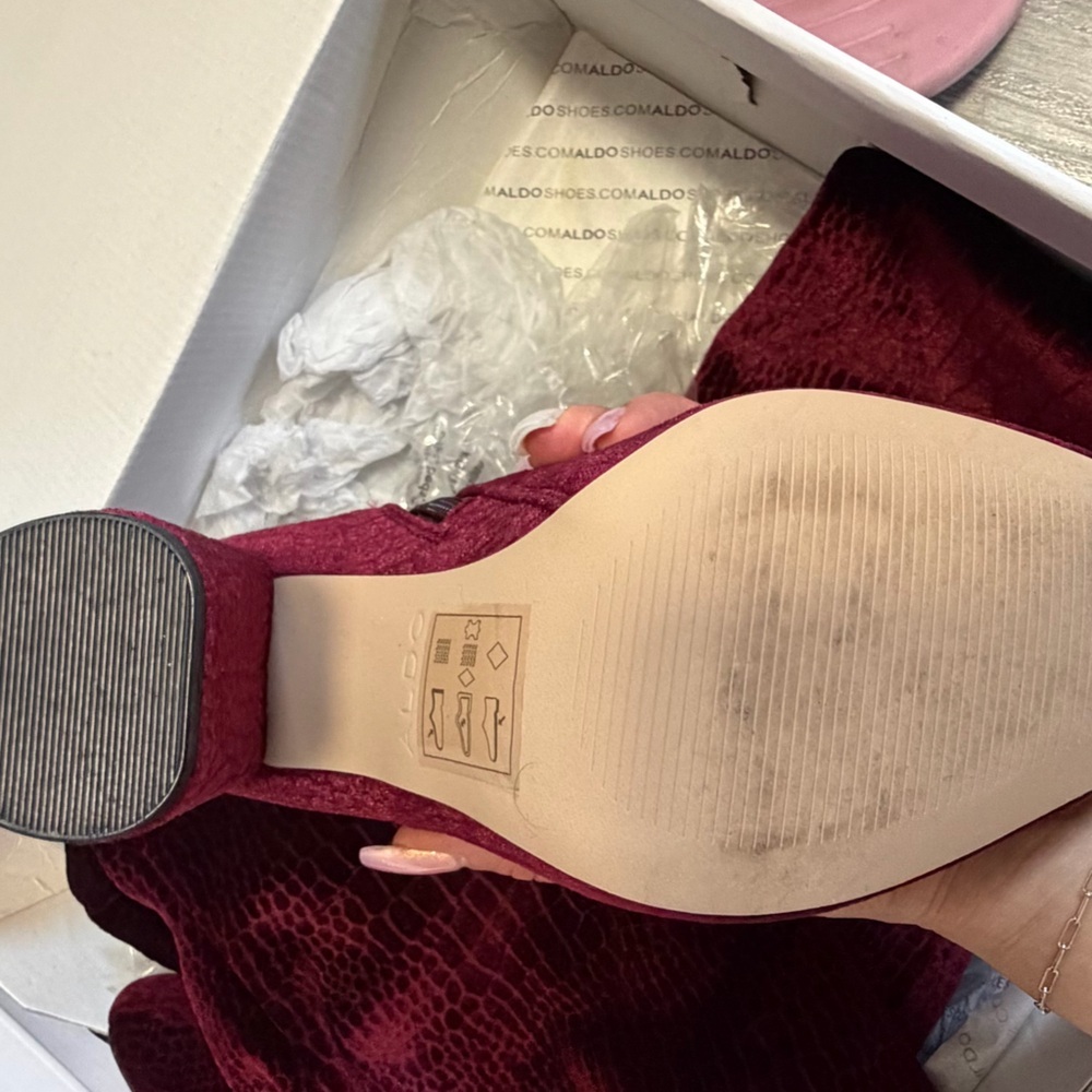Aldo Burgundy Suede Block Heel Pumps - Picture 13 of 15